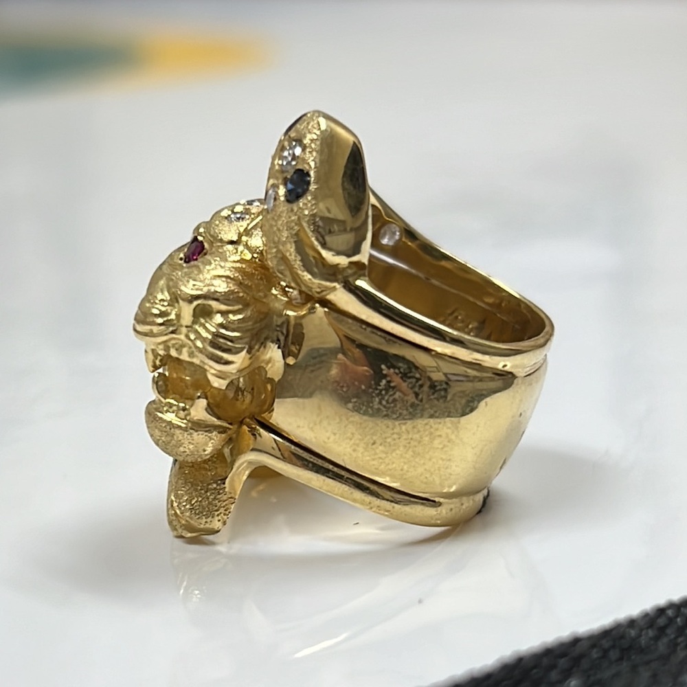 18k Gold Panther Ring with F VS diamonds sapphire and ruby - Picture 10 of 13